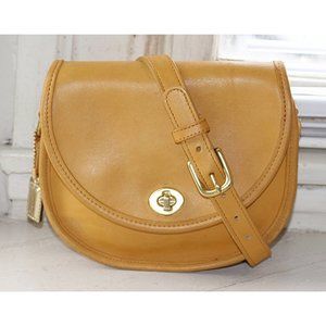 Coach Vintage - Watson Crossbody Bag 9981 in Yellow, Rare Color - USA 1990s